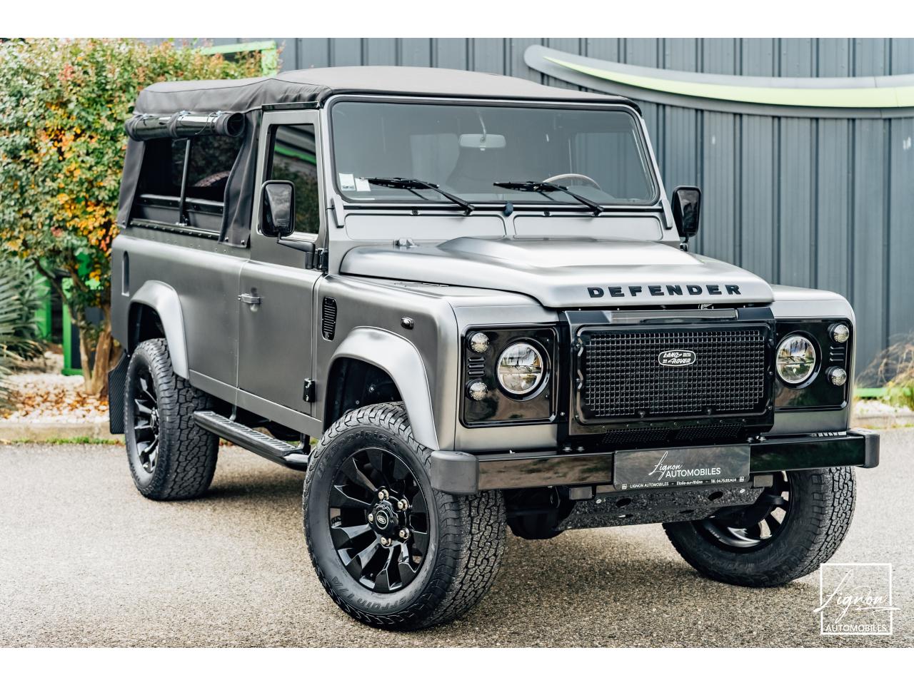 Photo LAND ROVER DEFENDER 110 2,2L Td4 Soft Top Frozen Grey