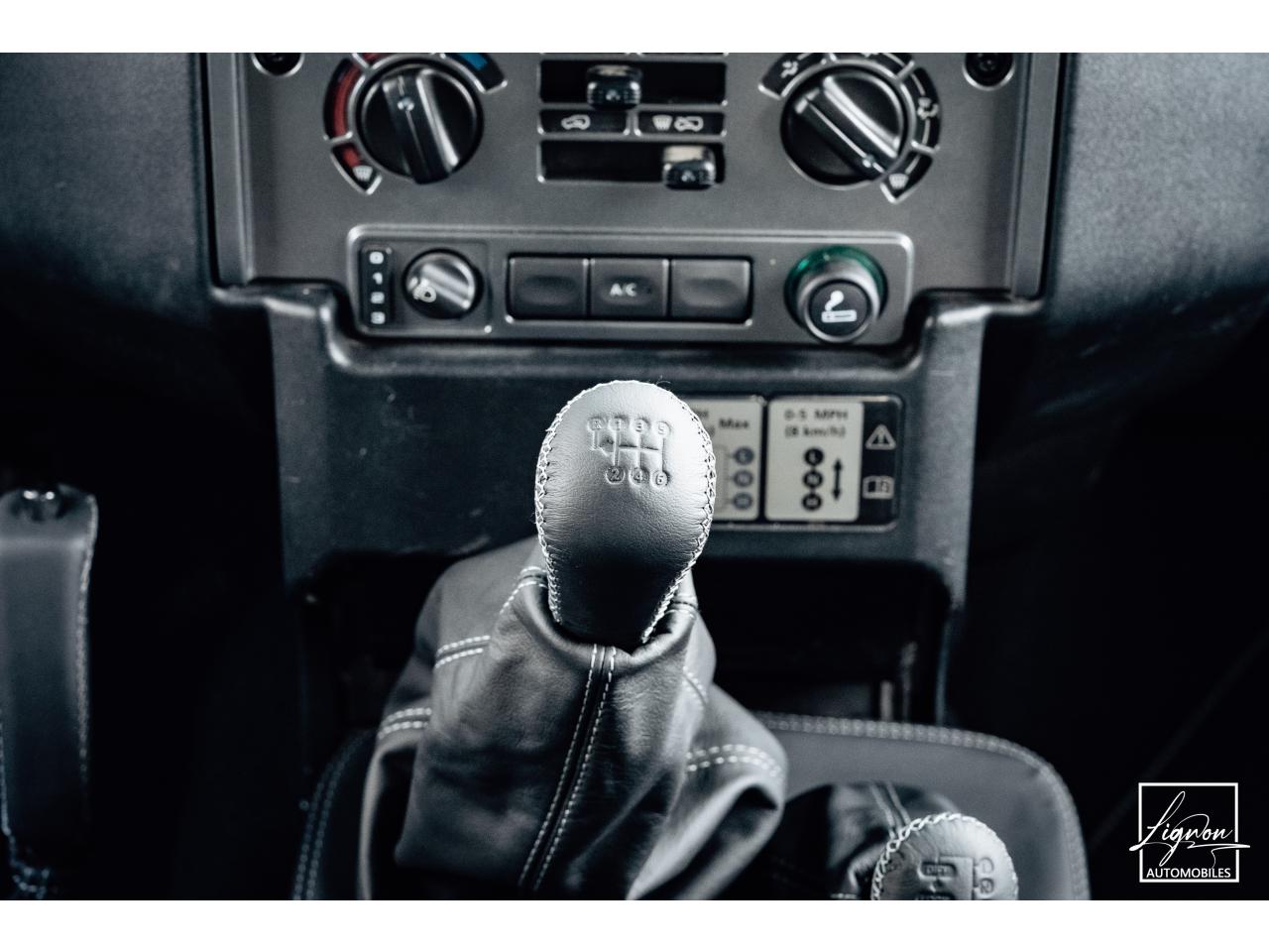 Photo LAND ROVER DEFENDER 110 2,2L Td4 Soft Top Frozen Grey