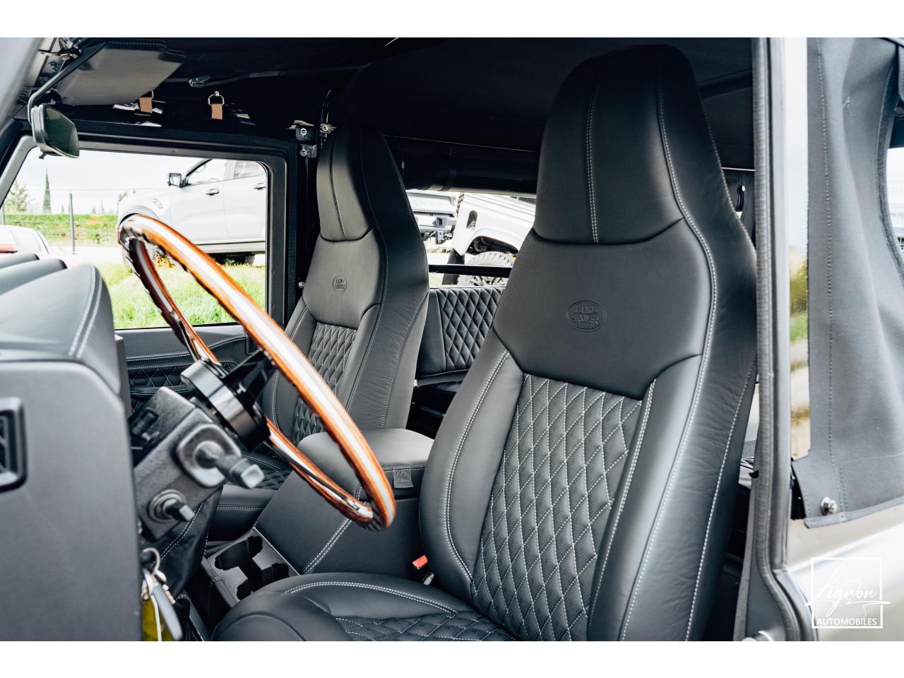 Photo LAND ROVER DEFENDER 110 2,2L Td4 Soft Top Frozen Grey