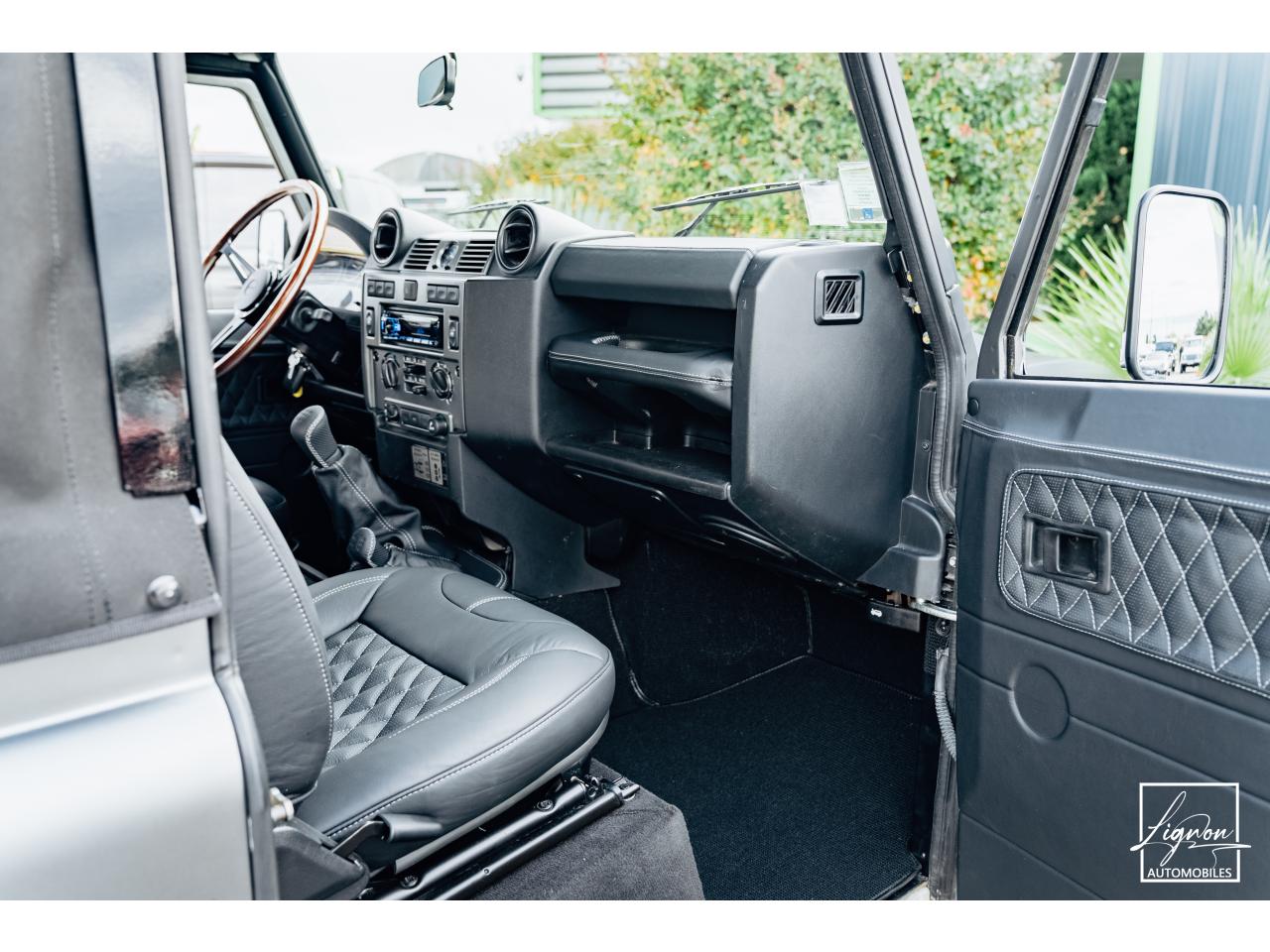 Photo LAND ROVER DEFENDER 110 2,2L Td4 Soft Top Frozen Grey