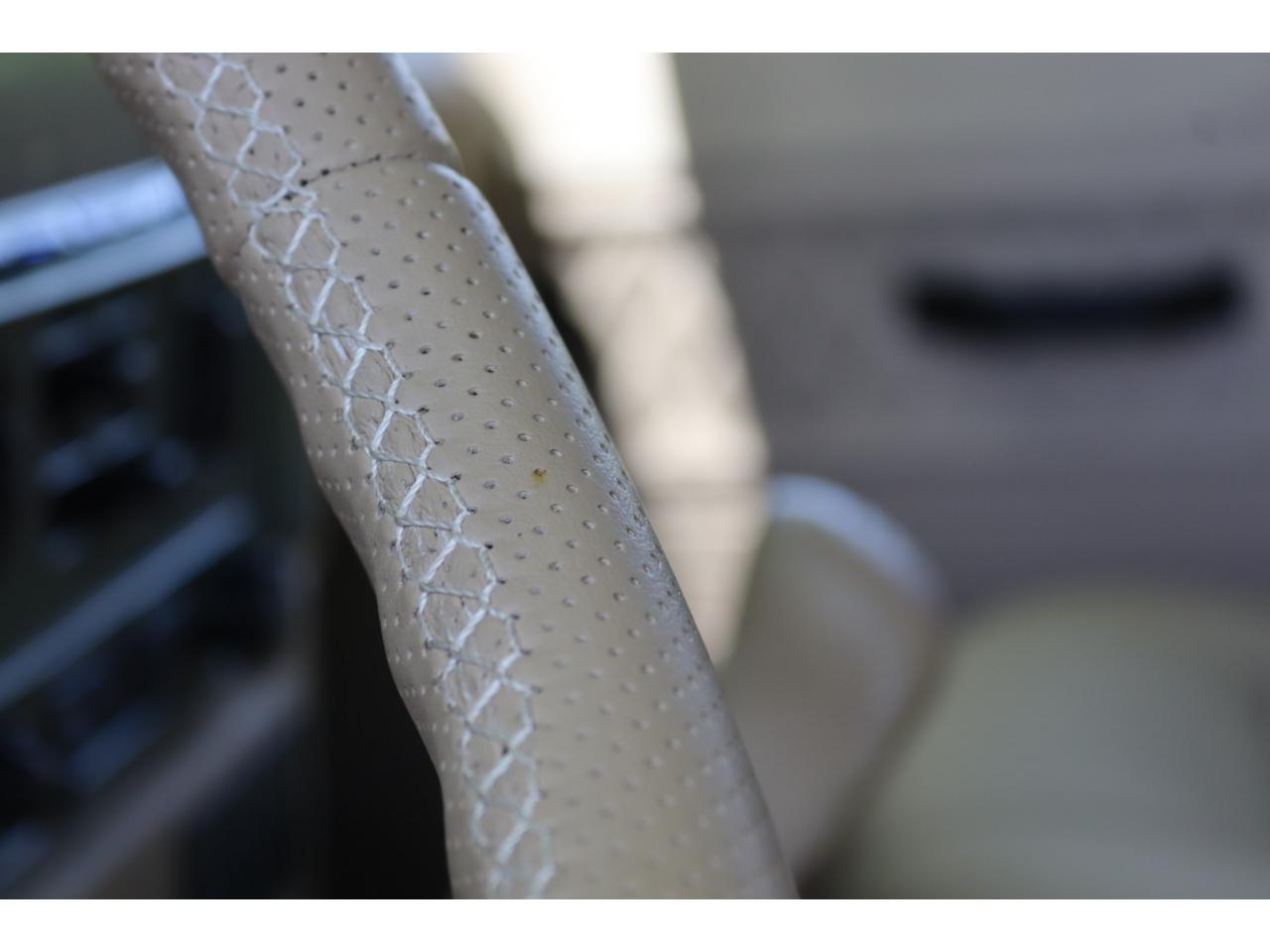 Photo LAND ROVER DEFENDER 90 TD4 2.4L Soft top  Pangea Mat