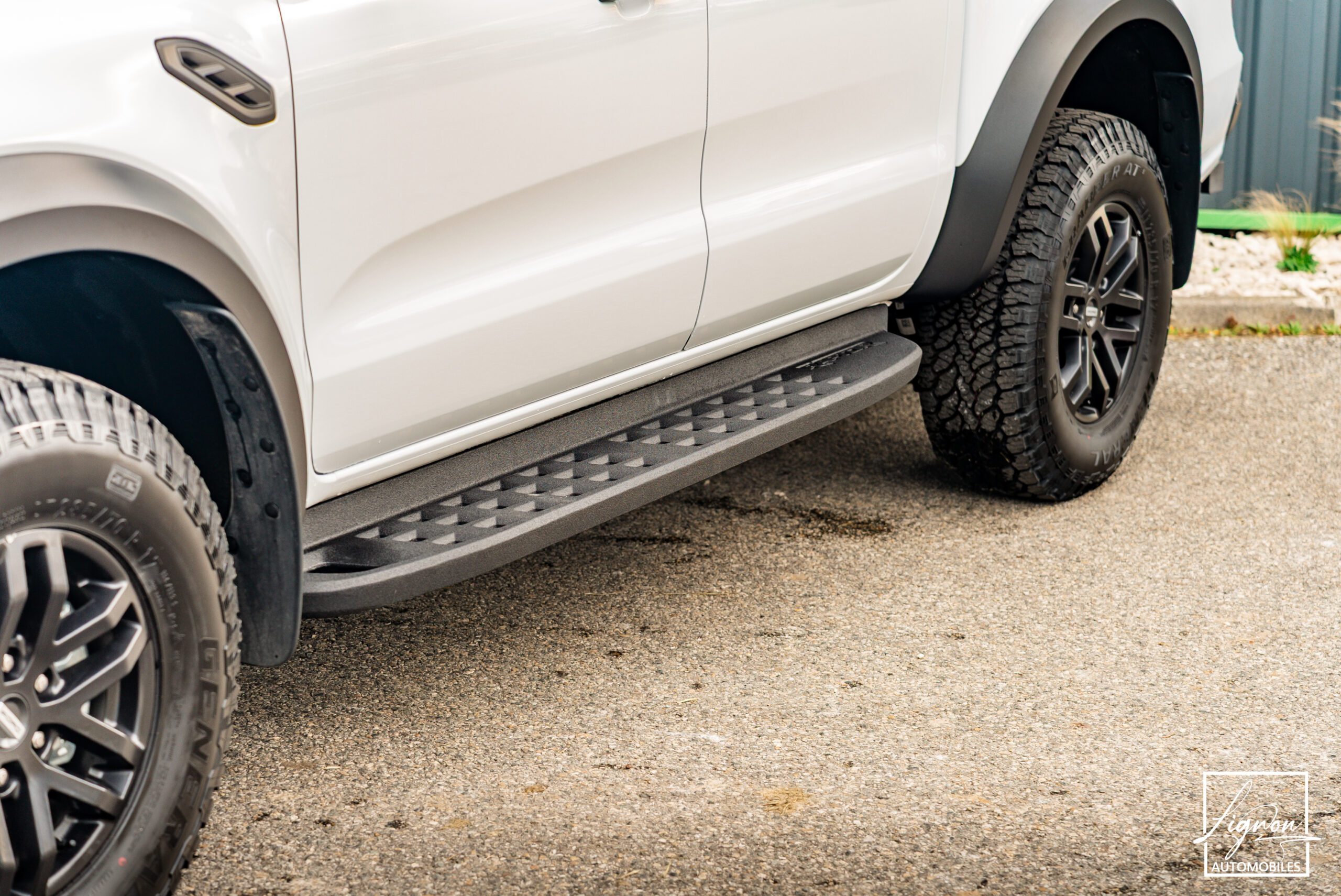Photo Ford Ranger Raptor Double Cabine 2.0 TDCi 213 EcoBlue BVA10 - TVA Apparente