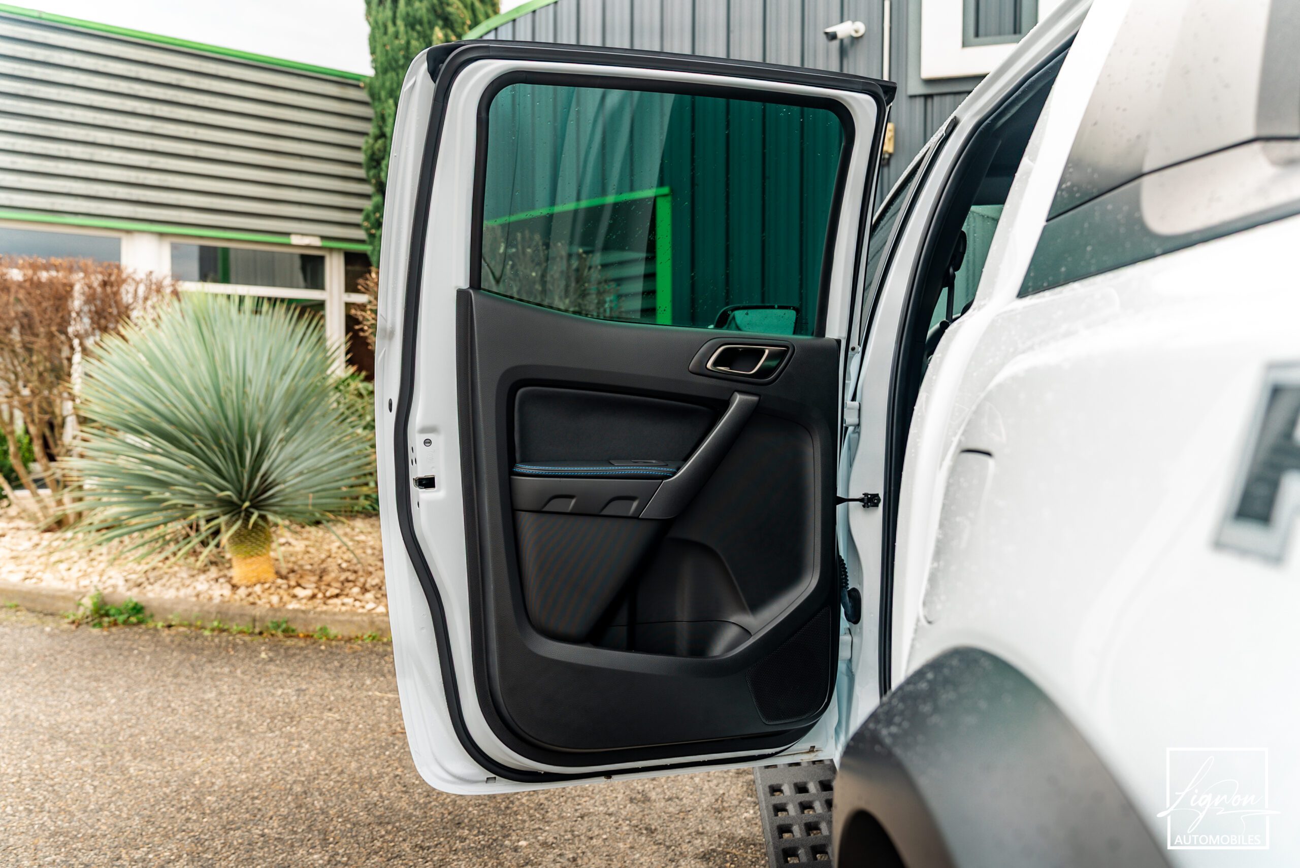 Photo Ford Ranger Raptor Double Cabine 2.0 TDCi 213 EcoBlue BVA10 - TVA Apparente