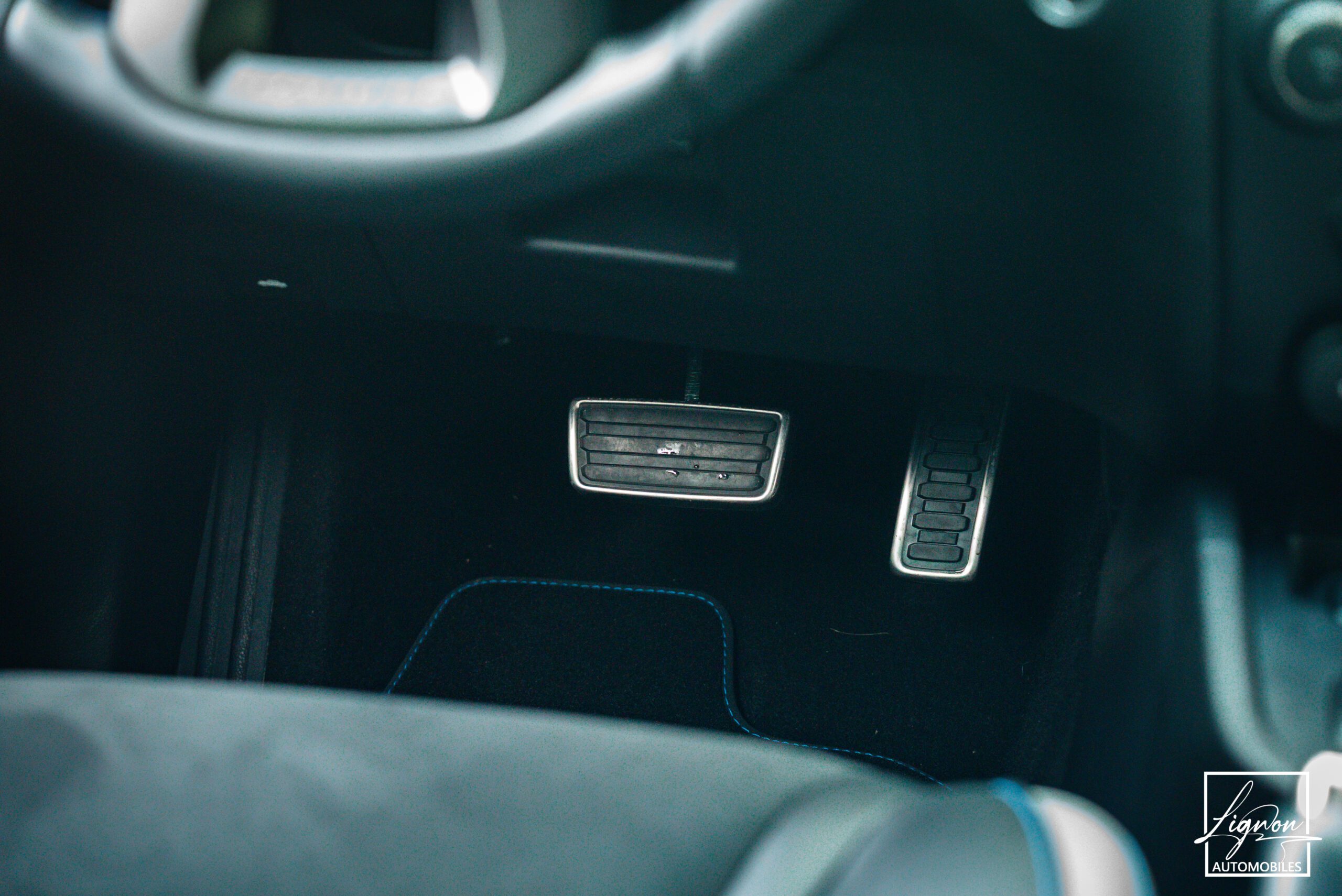 Photo Ford Ranger Raptor Double Cabine 2.0 TDCi 213 EcoBlue BVA10 - TVA Apparente