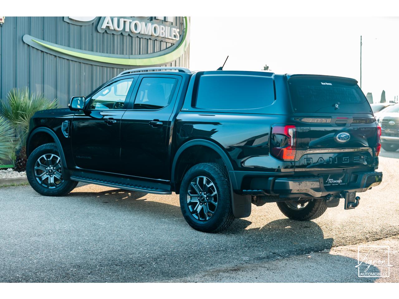 Photo FORD RANGER Wildtrak Double Cabine 2.0 ECOBLUE 205 CH - TVA Apparente