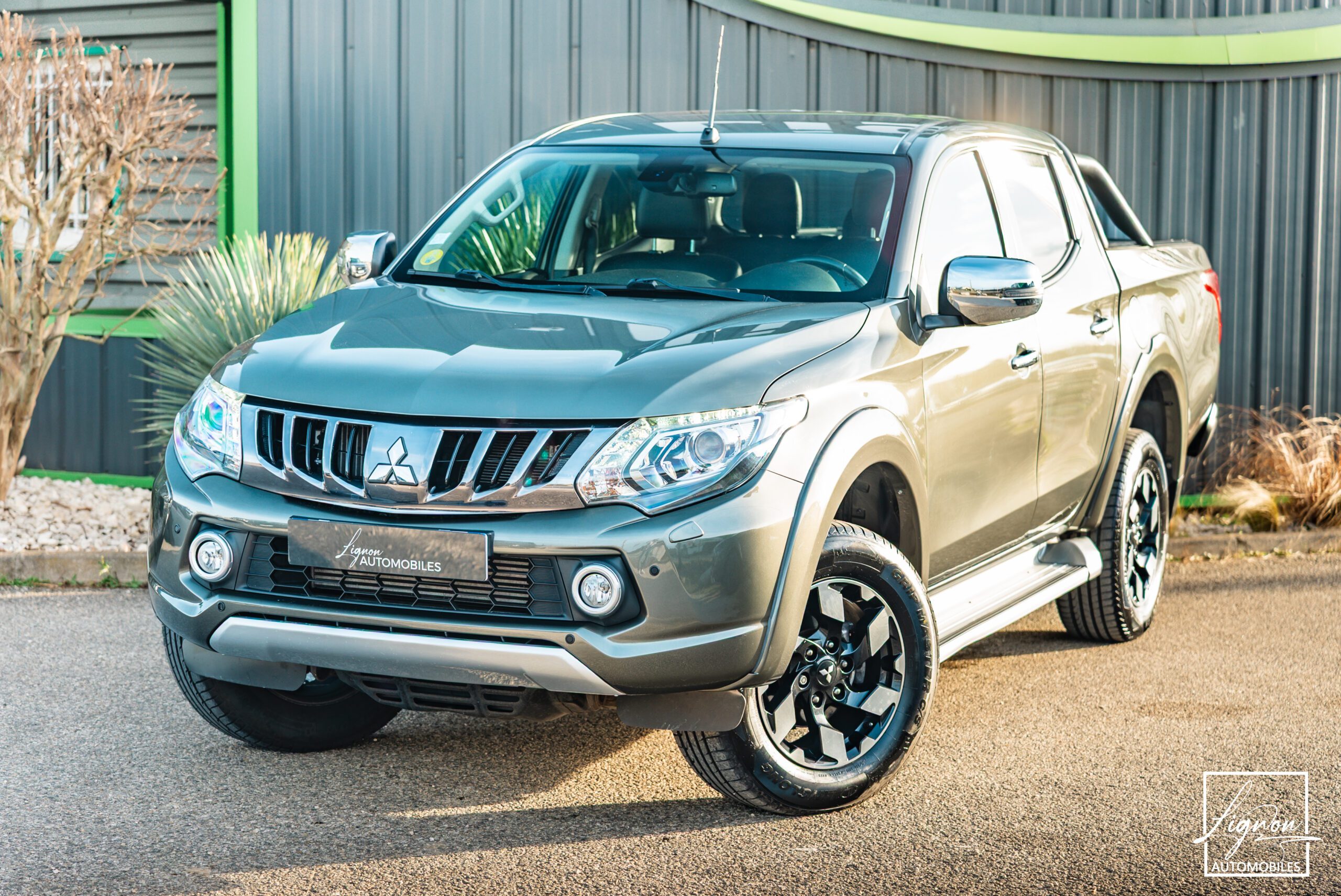 1852 Mitsubishi L200 2.4 di-d 181 ch Double Cabine BVA