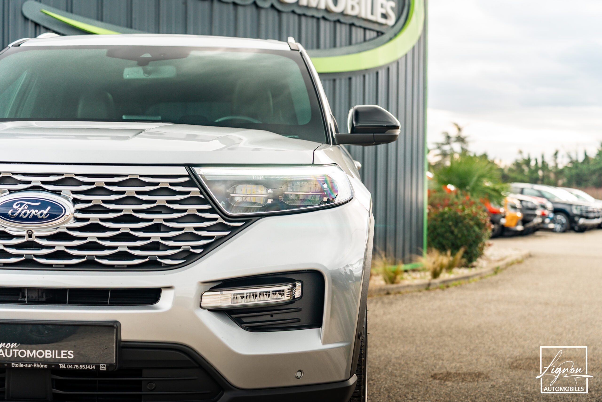 Photo FORD EXPLORER 3.0 ECOBOOST 457 ch Parallel PHEV Platinium i-AWD BVA10 - Attelage