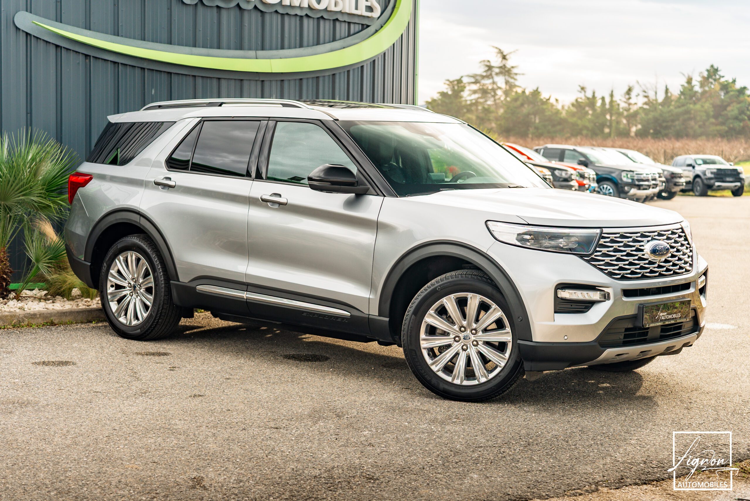 FORD EXPLORER 3.0 ECOBOOST 457 ch Parallel PHEV Platinium i-AWD BVA10 - Attelage