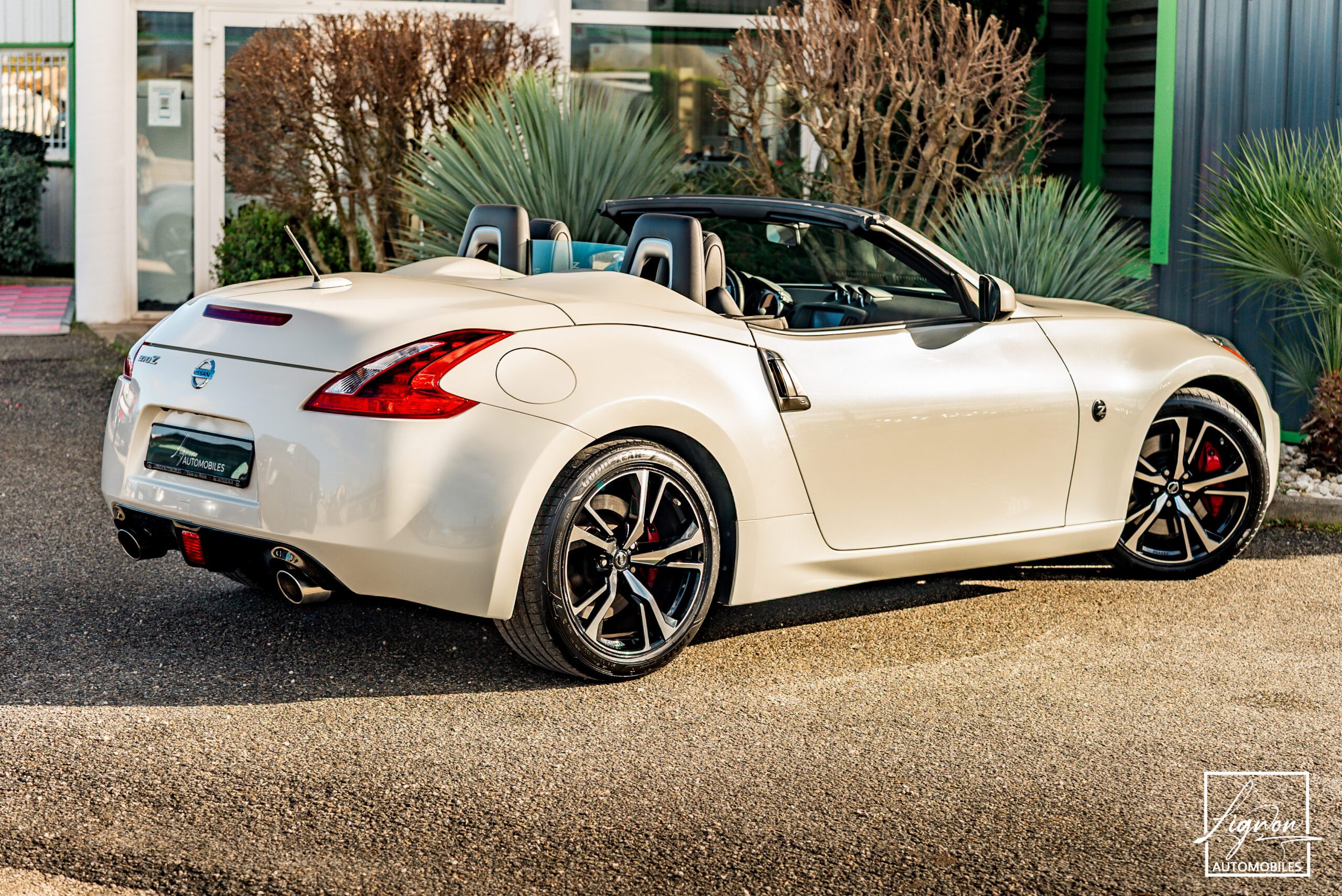 Photo Nissan 370z Cabriolet Roadster V6 3.7L 328CH
