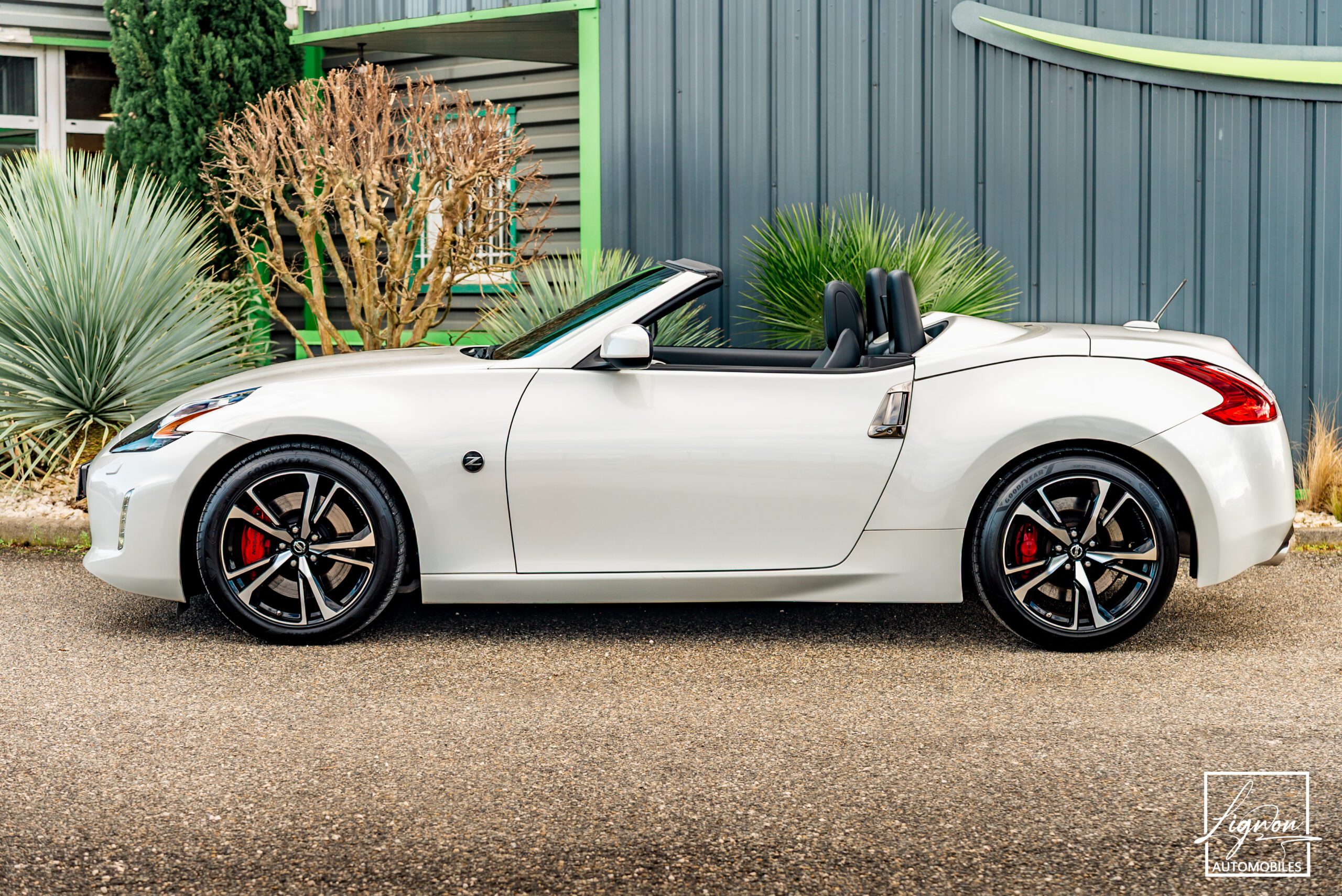 Photo Nissan 370z Cabriolet Roadster V6 3.7L 328CH