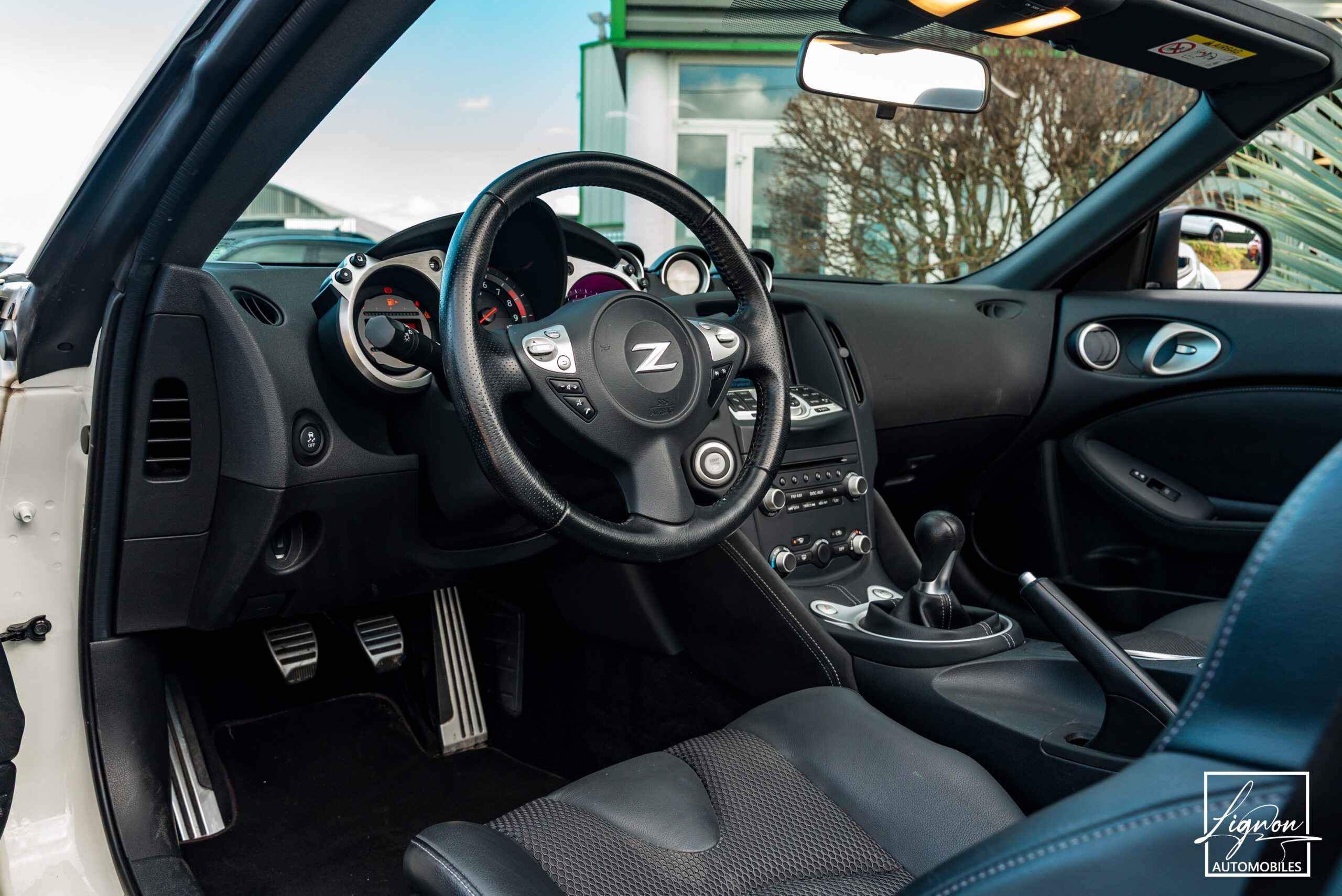 Photo Nissan 370z Cabriolet Roadster V6 3.7L 328CH