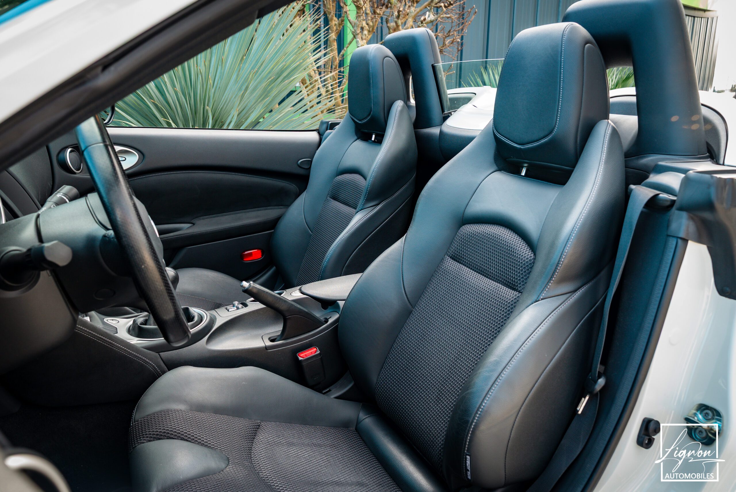 Photo Nissan 370z Cabriolet Roadster V6 3.7L 328CH