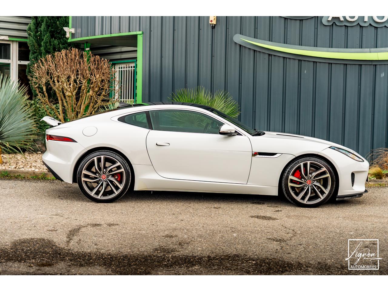 Photo JAGUAR F-TYPE Coupé 340 CH V6 BVA8 - Toit panoramique