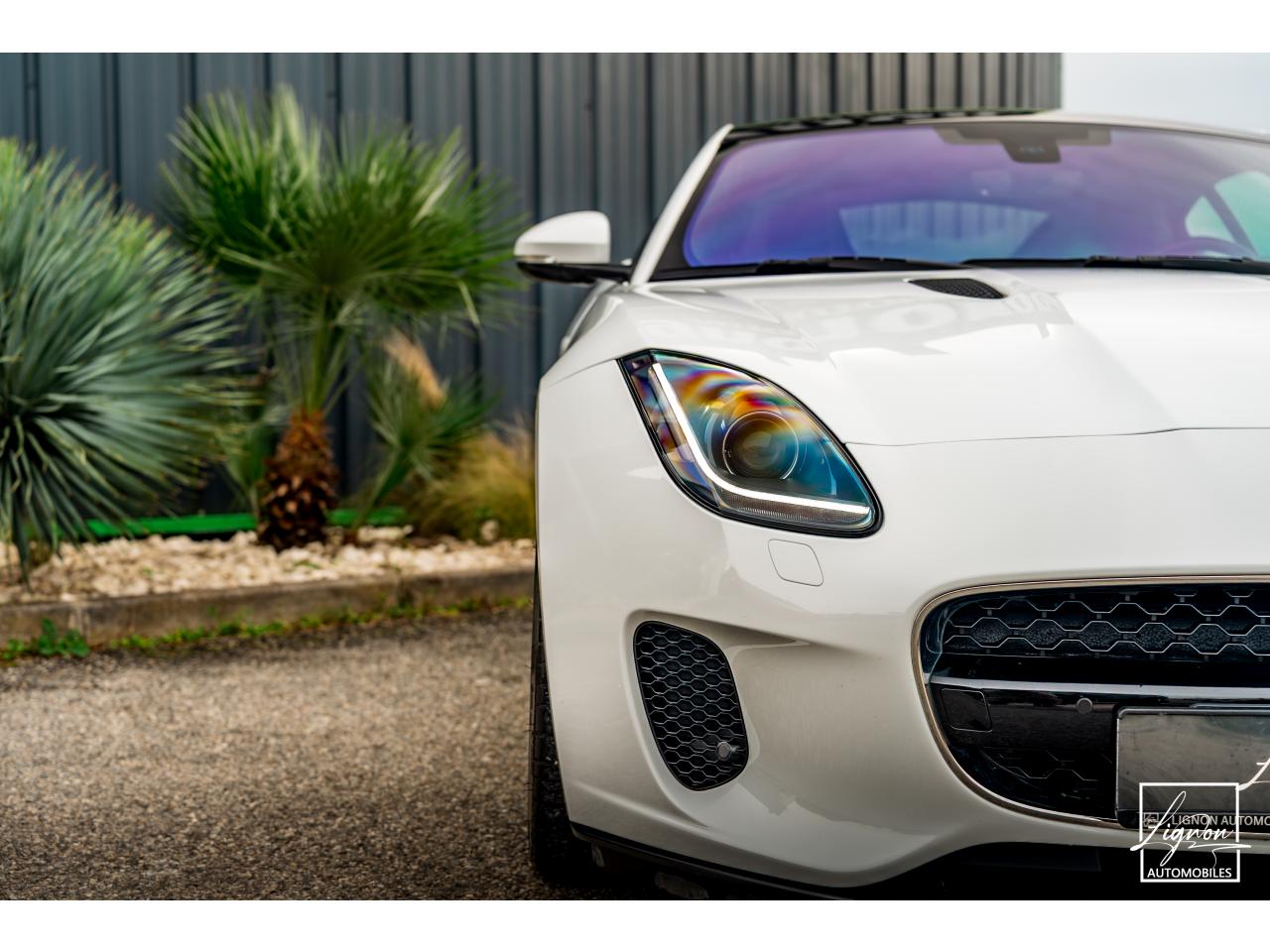 Photo JAGUAR F-TYPE Coupé 340 CH V6 BVA8 - Toit panoramique
