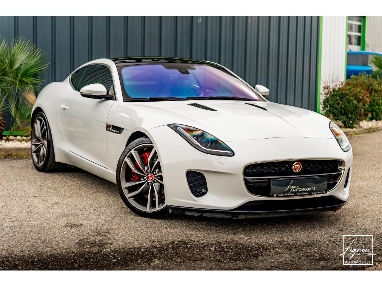 Photo JAGUAR F-TYPE Coupé 340 CH V6 BVA8 - Toit panoramique