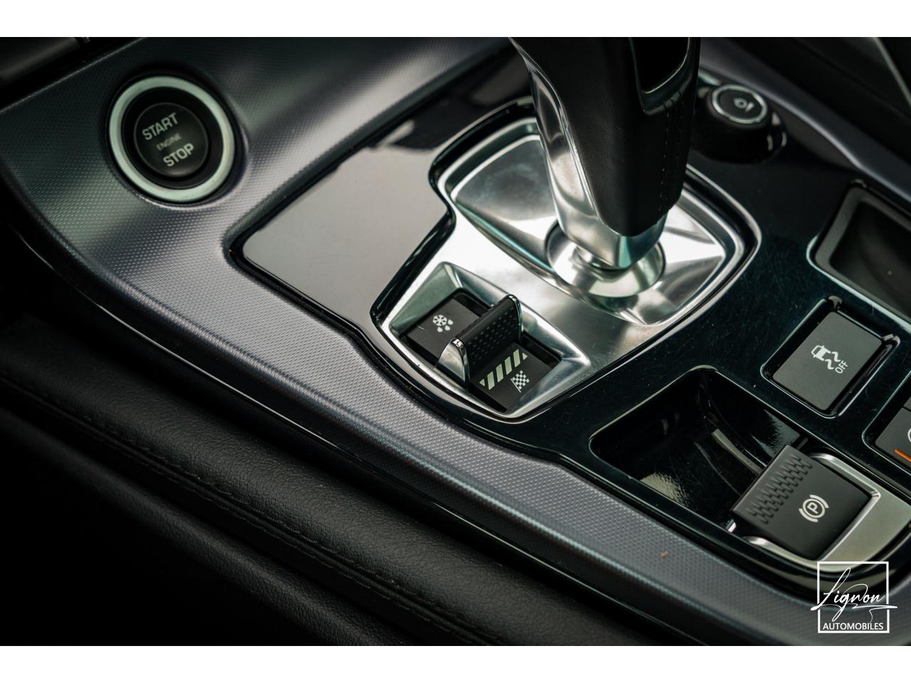 Photo JAGUAR F-TYPE Coupé 340 CH V6 BVA8 - Toit panoramique