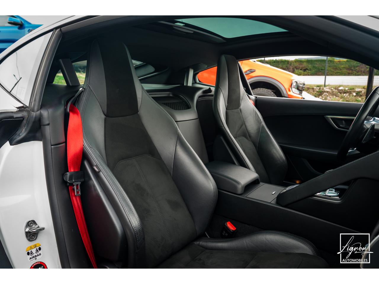 Photo JAGUAR F-TYPE Coupé 340 CH V6 BVA8 - Toit panoramique