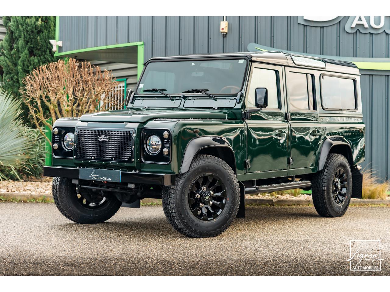 Photo LAND ROVER DEFENDER 110 td5 Station Wagon 9 places Brewster Green