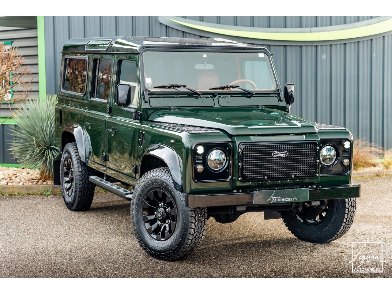 Photo LAND ROVER DEFENDER 110 td5 Station Wagon 9 places Brewster Green