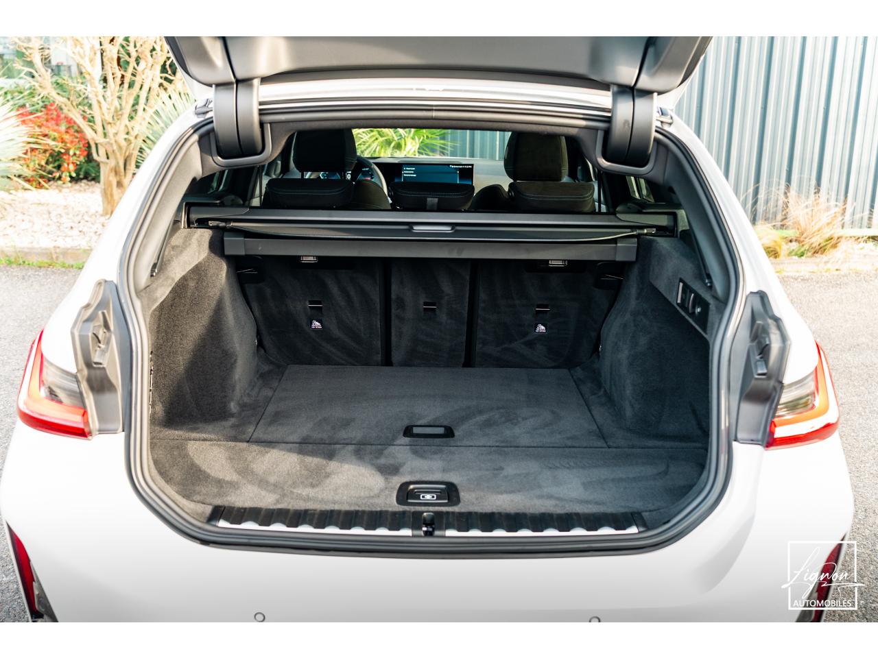 Photo BMW SERIE 3 Touring VII (G21) 330dA xDrive 286ch M Sport MY2025