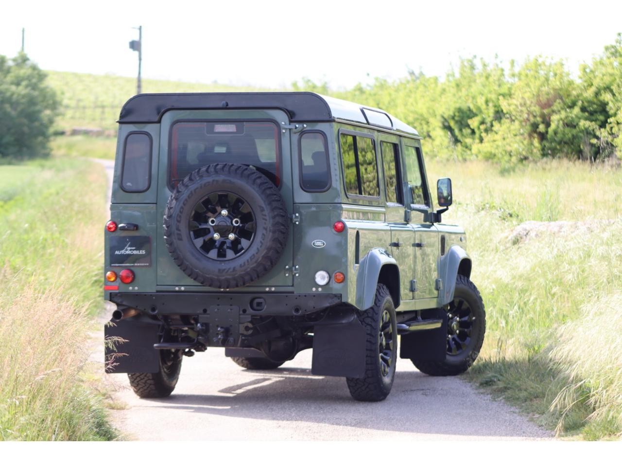 Photo LAND ROVER Defender 110 td4 SW 7 places 