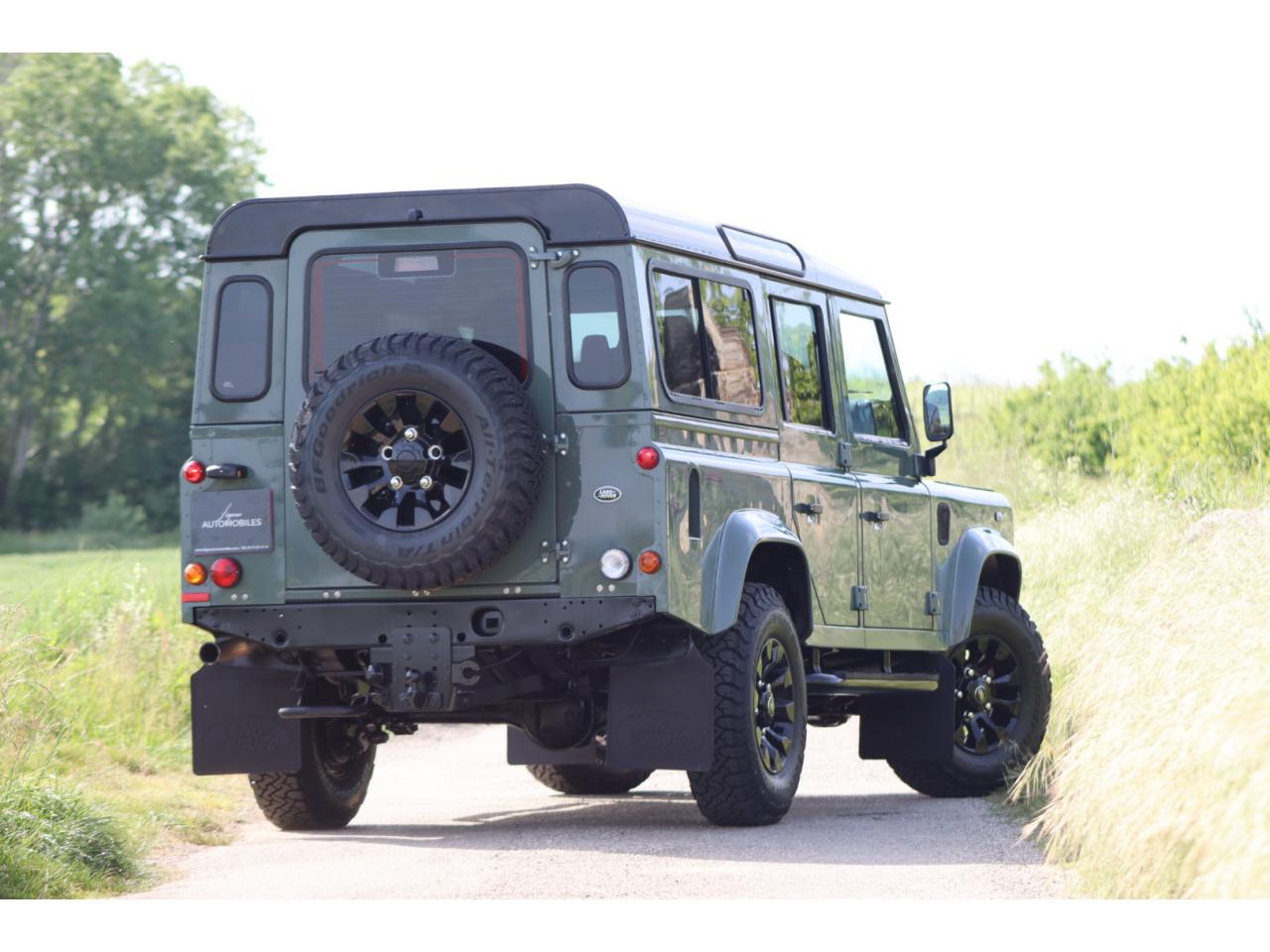 Photo LAND ROVER Defender 110 td4 SW 7 places 