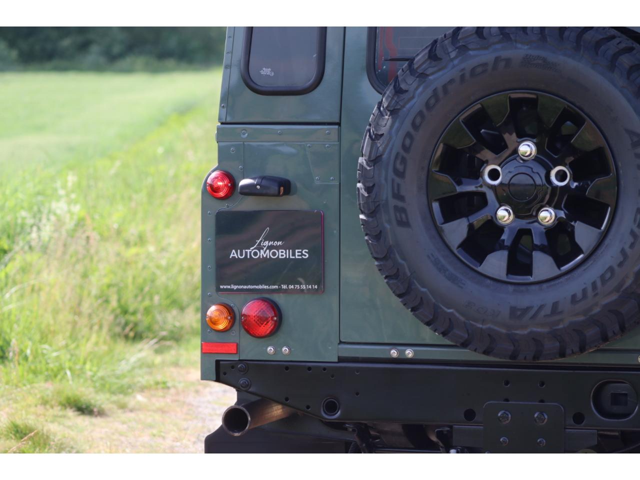 Photo LAND ROVER Defender 110 td4 SW 7 places 