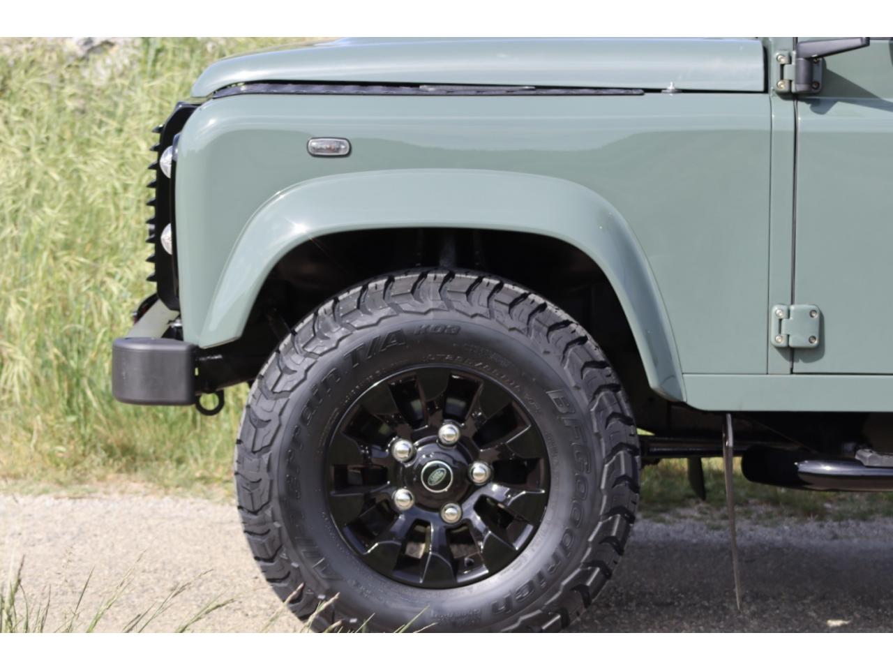 LAND ROVER Defender 110 td4 SW 7 places 