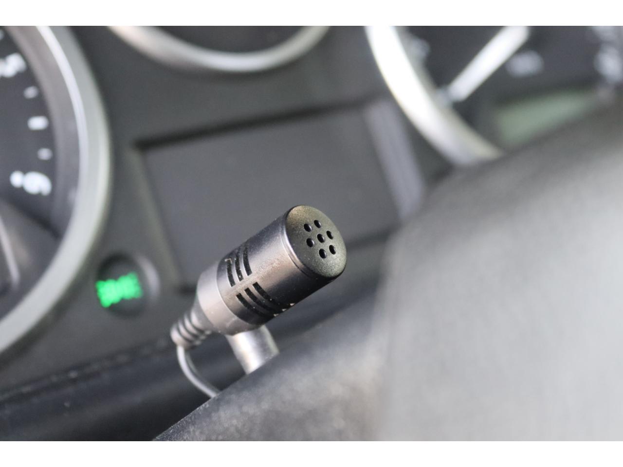 Photo LAND ROVER Defender 110 td4 SW 7 places 