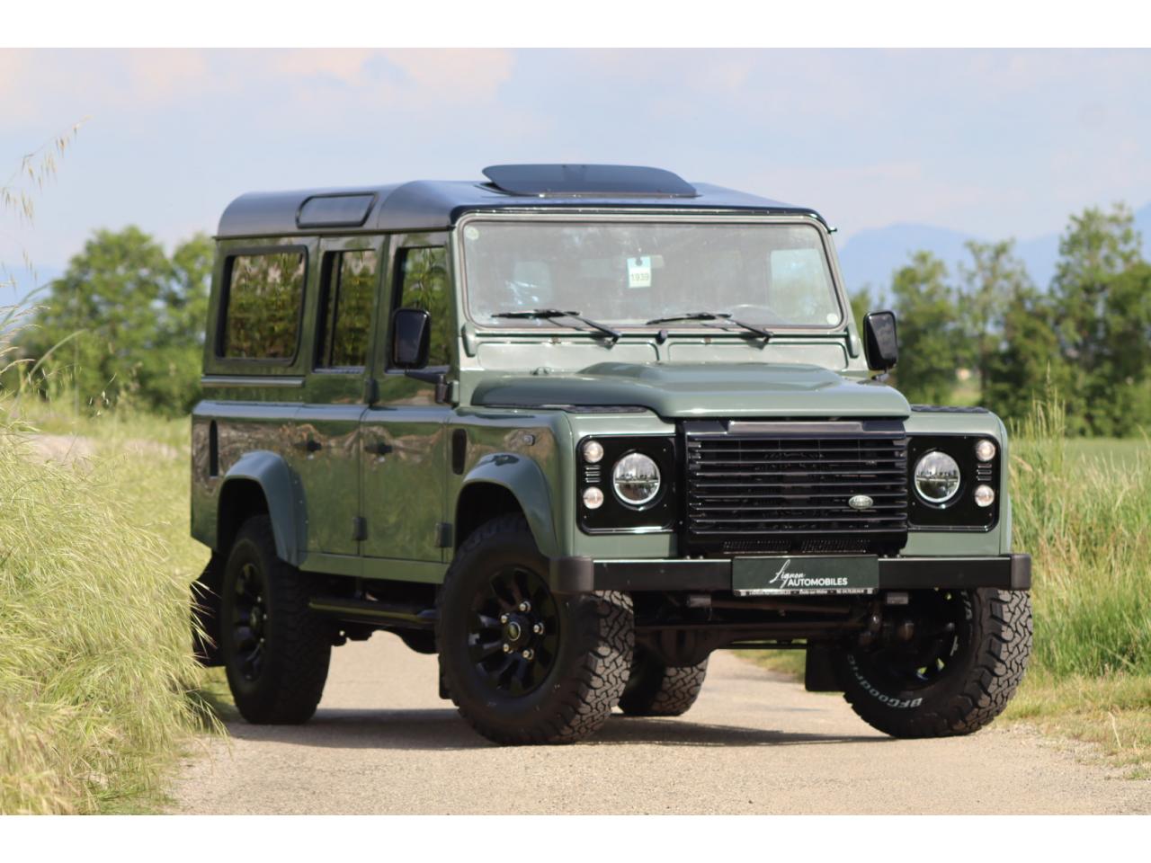 Photo LAND ROVER Defender 110 td4 SW 7 places 