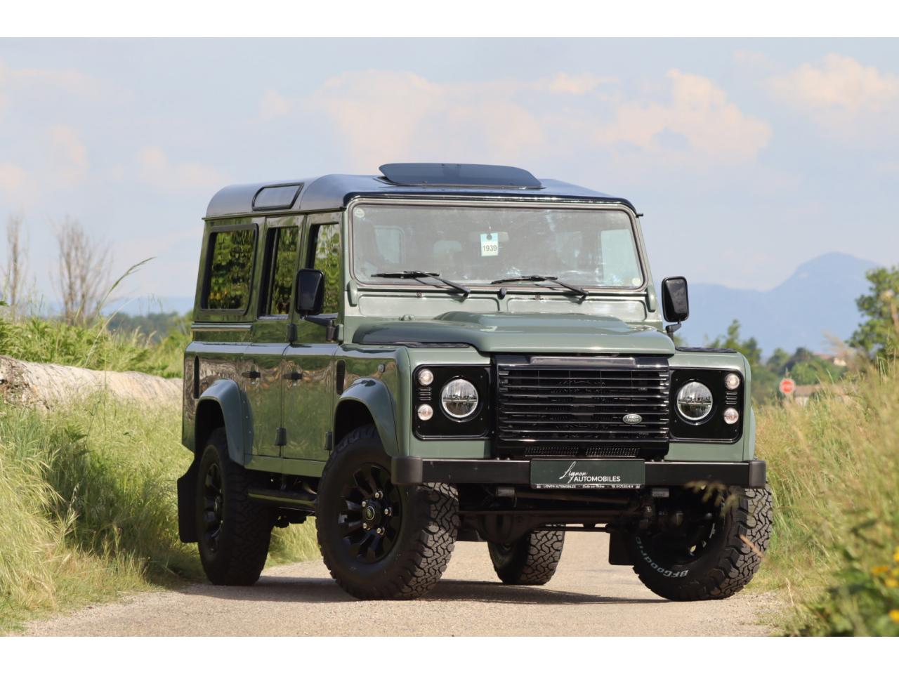 Photo LAND ROVER Defender 110 td4 SW 7 places 