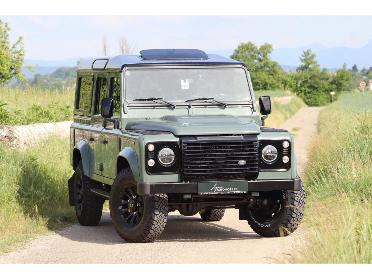 Photo LAND ROVER Defender 110 td4 SW 7 places 