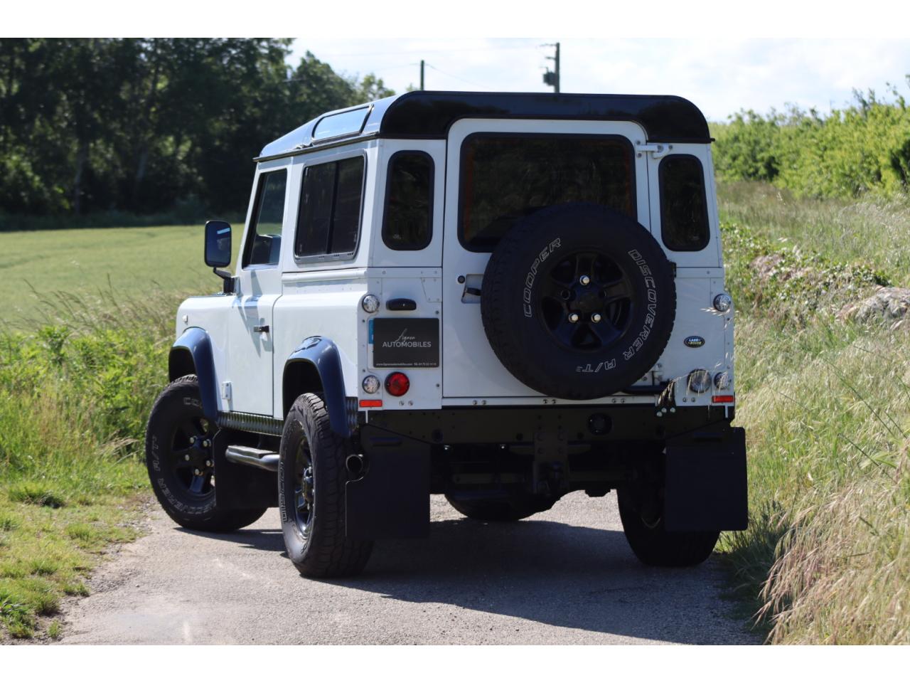 Photo LAND ROVER DEFENDER 90 2.4 SW 4 PLACES