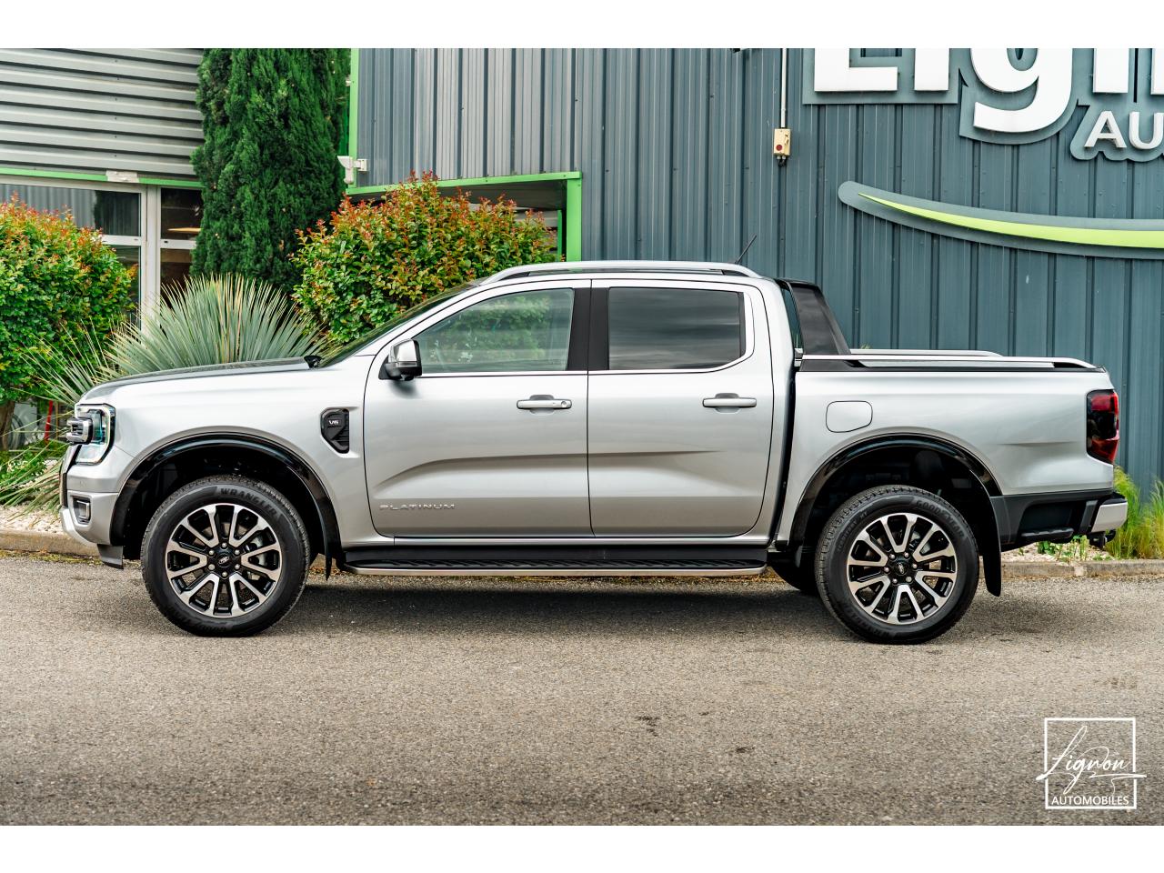 Photo FORD RANGER Platinum Double Cabine 3.0 V6 240 - BVA 2025 - TVA Apparente - Garantie 5 ans