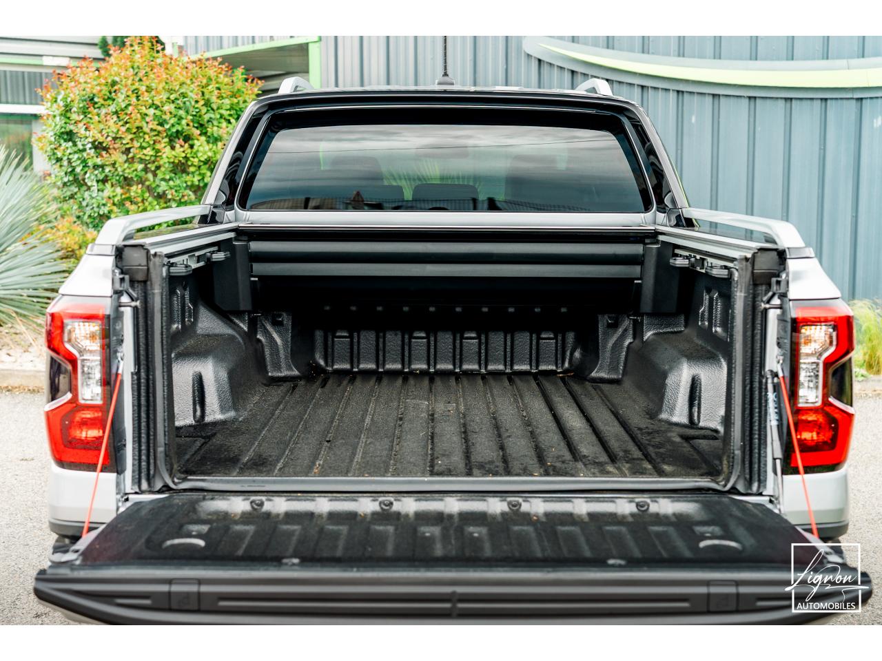 Photo FORD RANGER Platinum Double Cabine 3.0 V6 240 - BVA 2025 - TVA Apparente - Garantie 5 ans