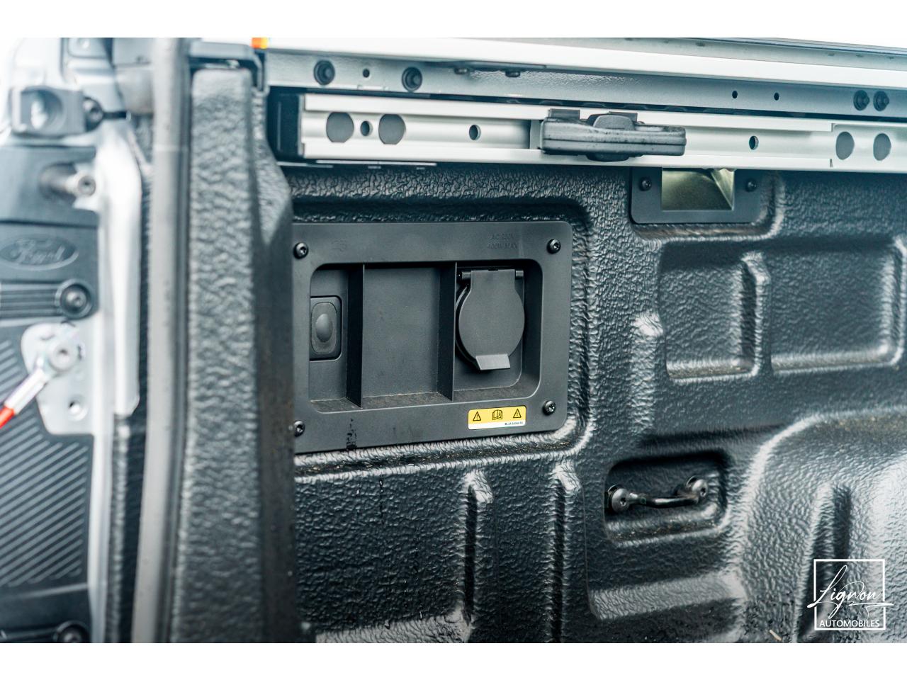 Photo FORD RANGER Platinum Double Cabine 3.0 V6 240 - BVA 2025 - TVA Apparente - Garantie 5 ans