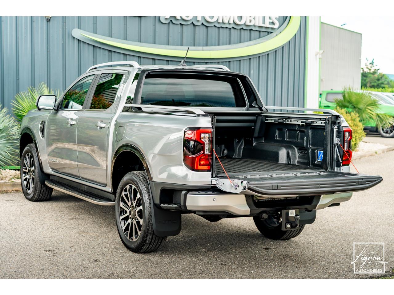 Photo FORD RANGER Platinum Double Cabine 3.0 V6 240 - BVA 2025 - TVA Apparente - Garantie 5 ans