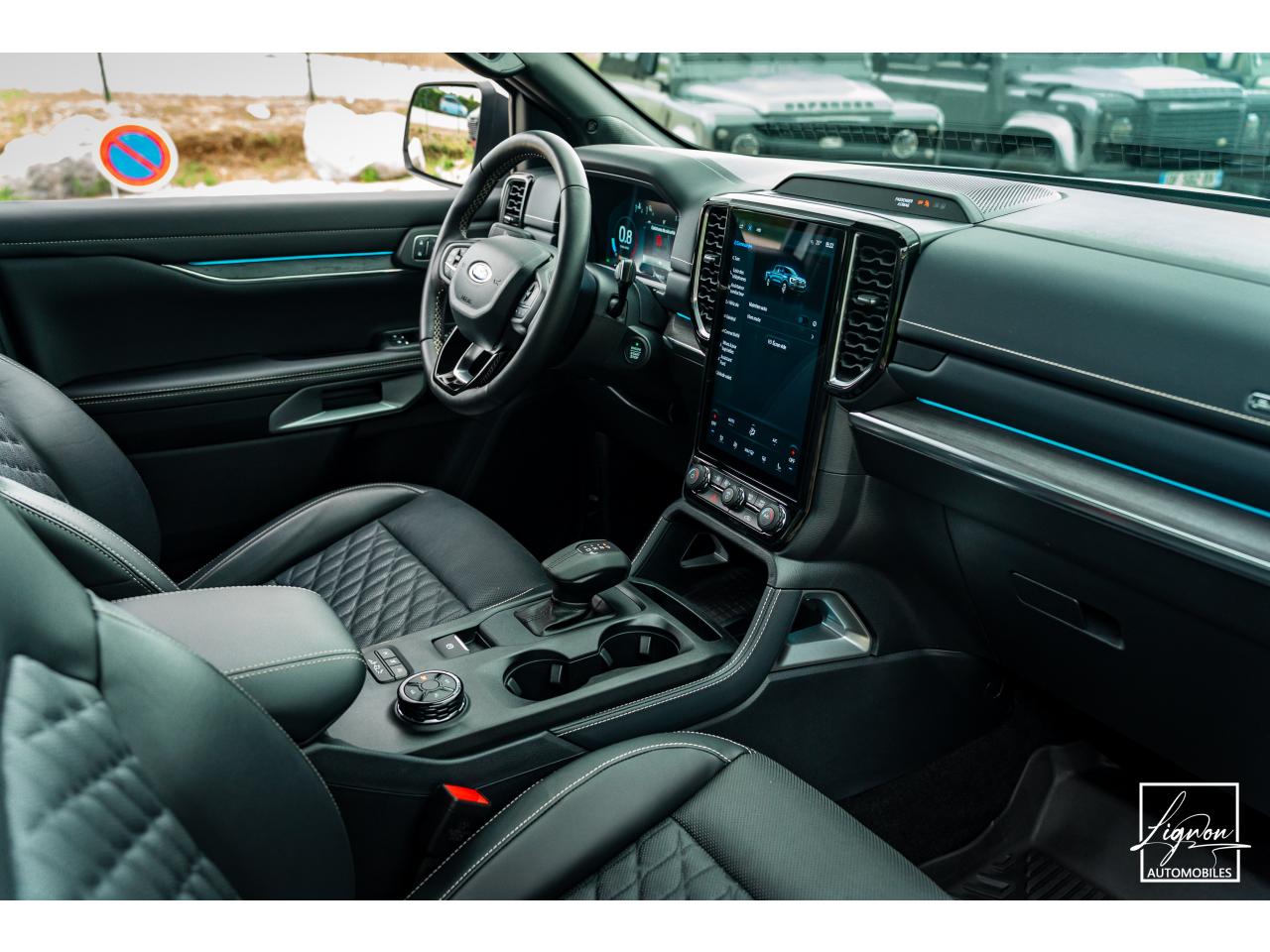 Photo FORD RANGER Platinum Double Cabine 3.0 V6 240 - BVA 2025 - TVA Apparente - Garantie 5 ans