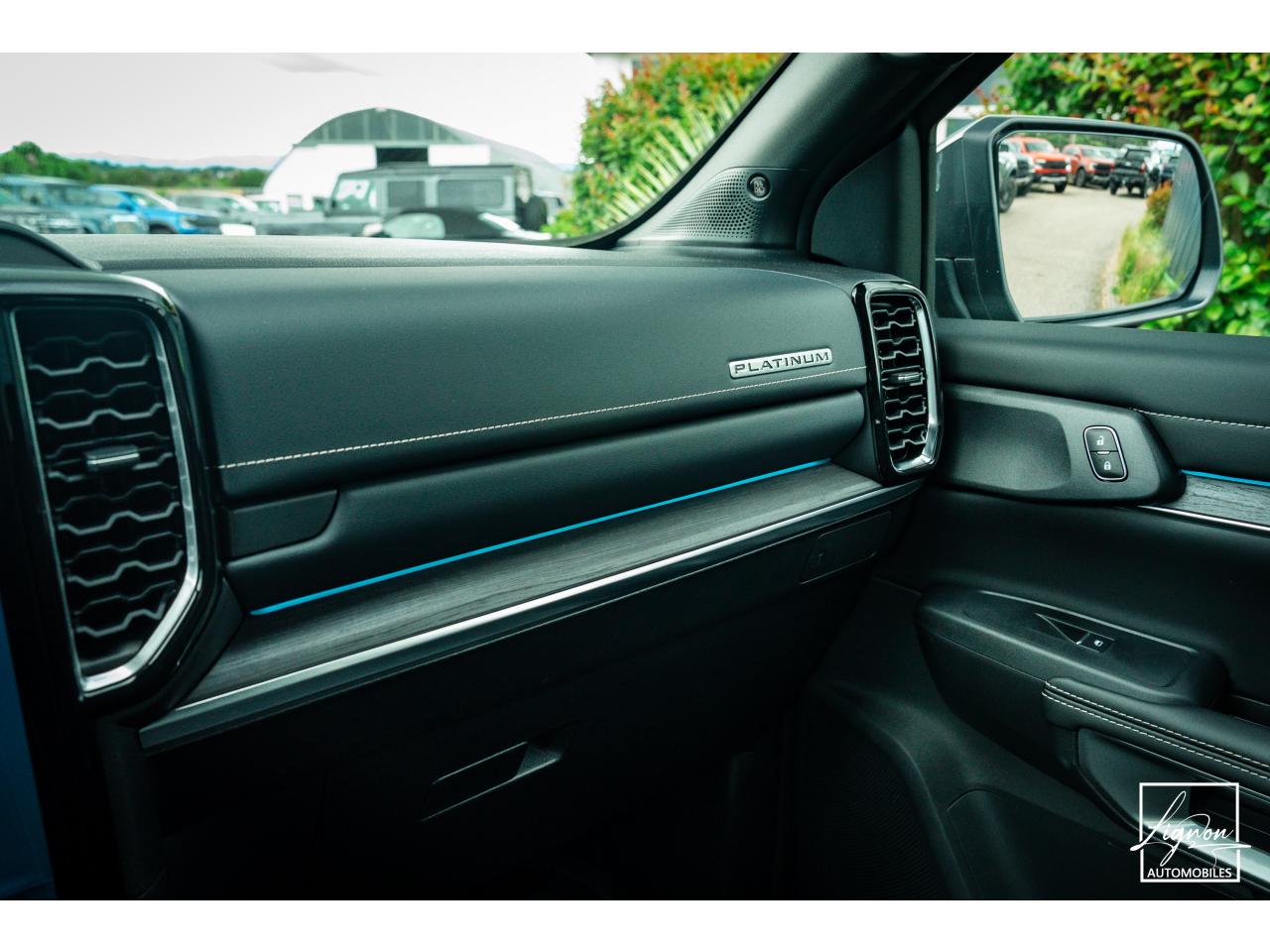 Photo FORD RANGER Platinum Double Cabine 3.0 V6 240 - BVA 2025 - TVA Apparente - Garantie 5 ans