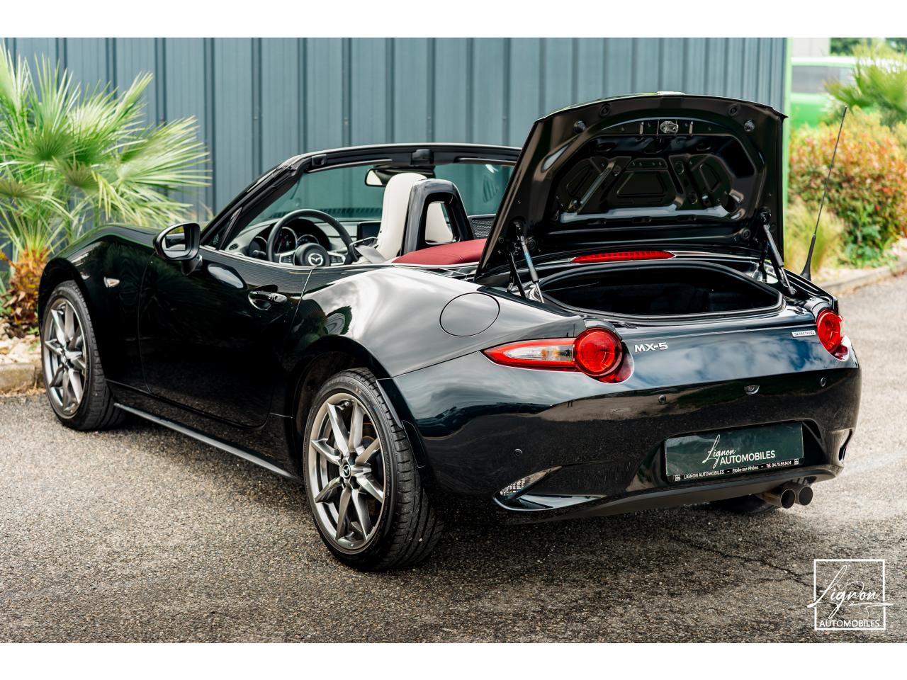 Photo MAZDA MX-5 Mazda 2.0 Skyactiv-G 184 ch Roadster Sélection - Cuir Pure White - Seulement 9 900 km