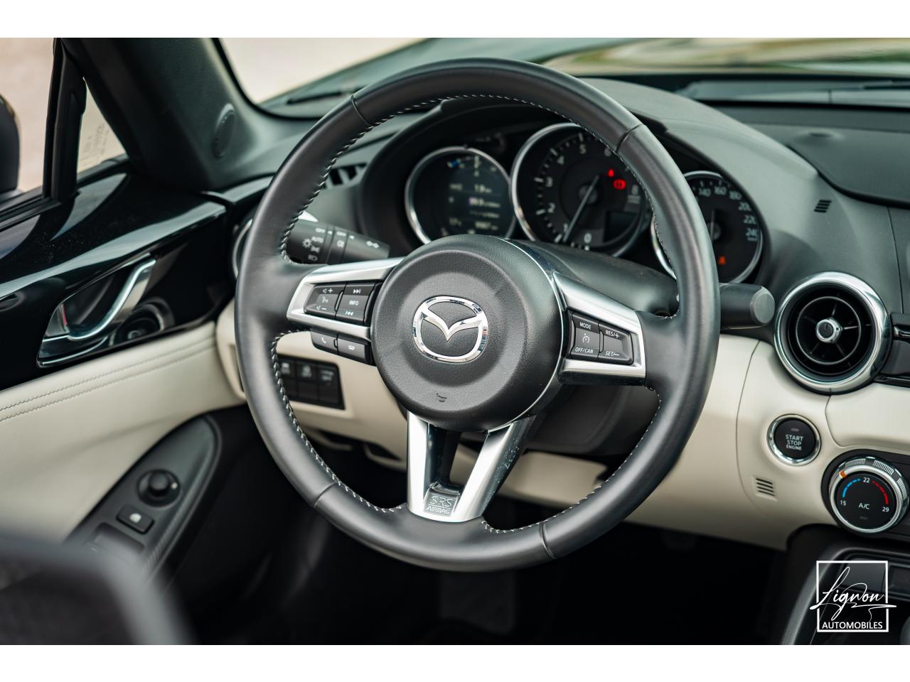 Photo MAZDA MX-5 Mazda 2.0 Skyactiv-G 184 ch Roadster Sélection - Cuir Pure White - Seulement 9 900 km