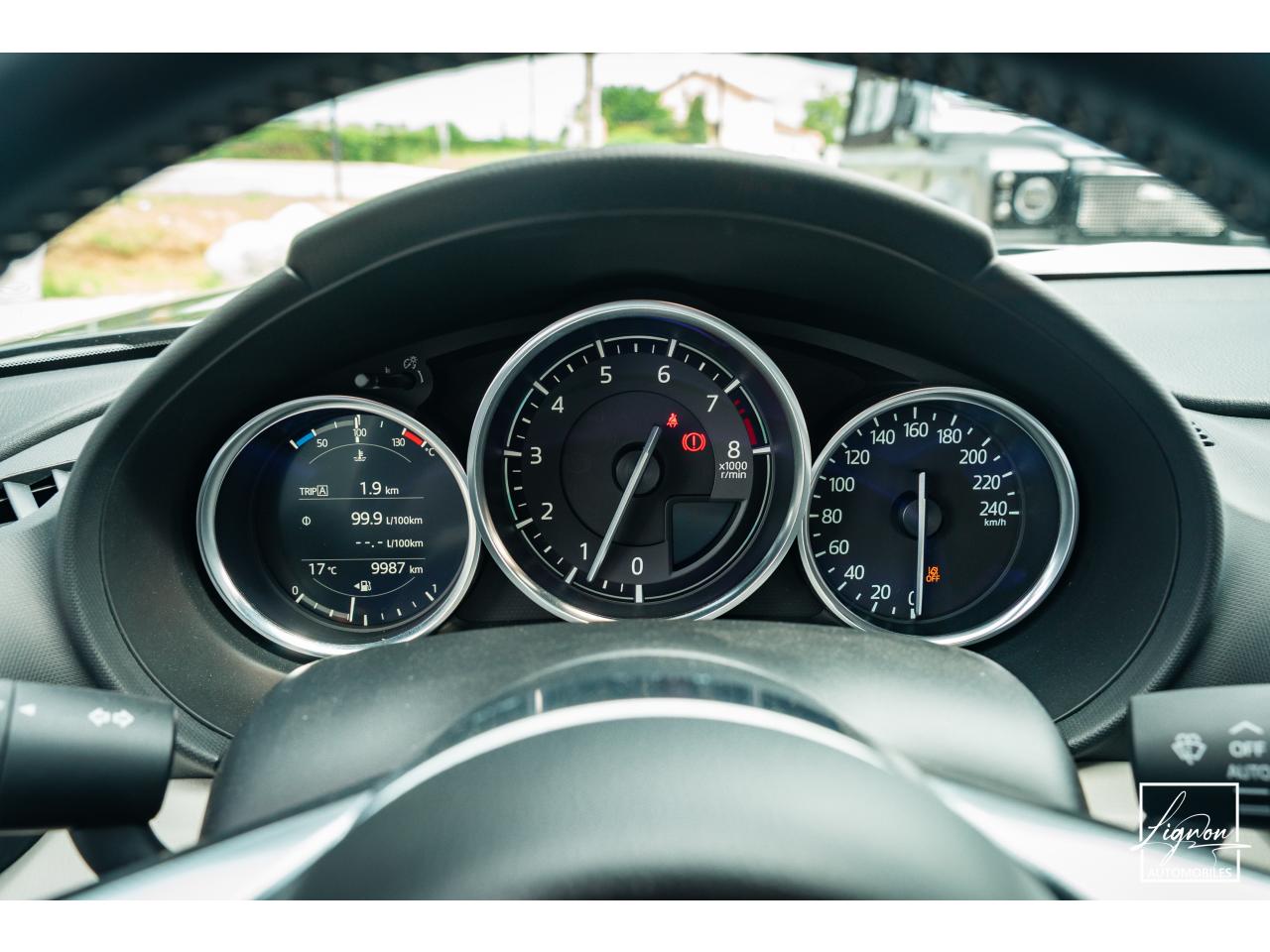 Photo MAZDA MX-5 Mazda 2.0 Skyactiv-G 184 ch Roadster Sélection - Cuir Pure White - Seulement 9 900 km