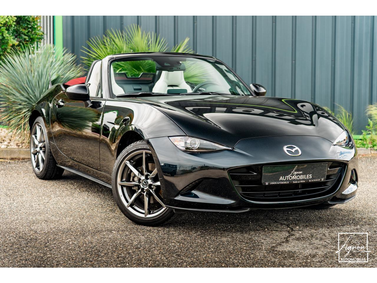 Photo MAZDA MX-5 Mazda 2.0 Skyactiv-G 184 ch Roadster Sélection - Cuir Pure White - Seulement 9 900 km