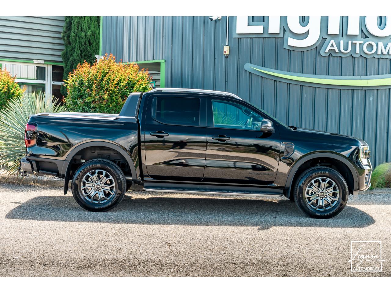 Photo FORD RANGER Wildtrak Double Cabine 2.0 EcoBlue - 205 - BVA S&S e-AWD  2025 et 6 000km seulement