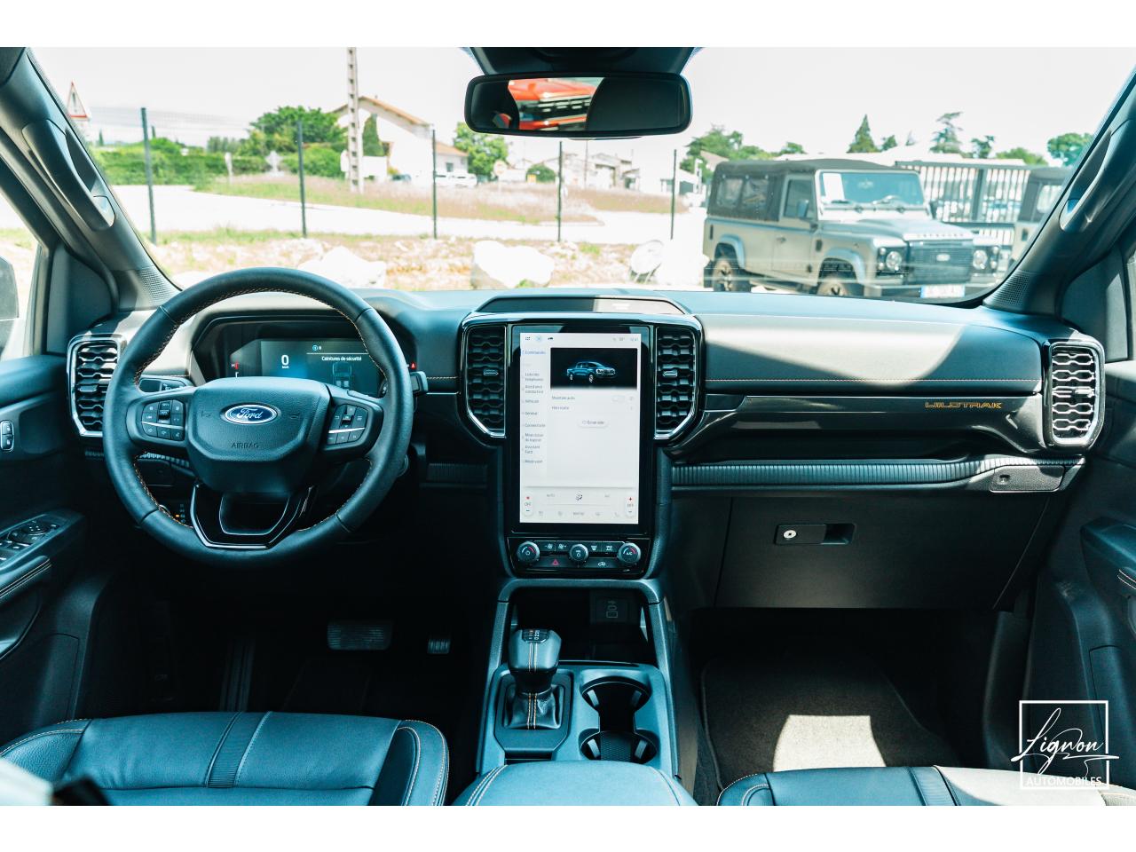 Photo FORD RANGER Wildtrak Double Cabine 2.0 EcoBlue - 205 - BVA S&S e-AWD  2025 et 6 000km seulement