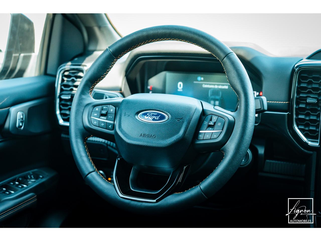 Photo FORD RANGER Wildtrak Double Cabine 2.0 EcoBlue - 205 - BVA S&S e-AWD  2025 et 6 000km seulement