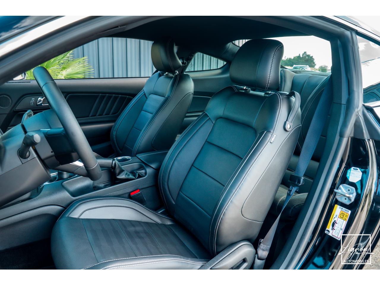 Photo FORD MUSTANG Fastback 5.0 V8 GT - 421  2018 COUPE - 2018 et seulement 6 000km !!