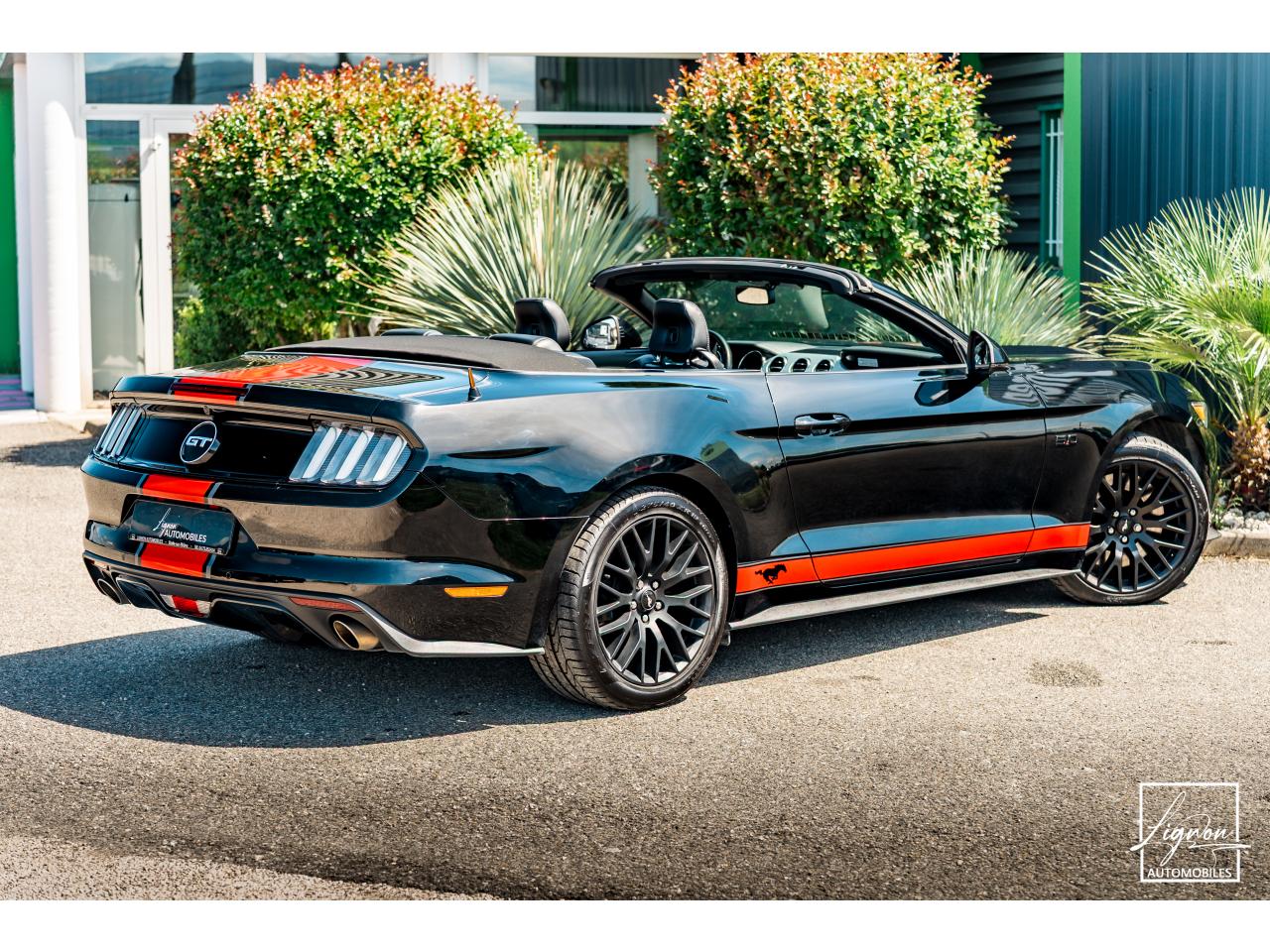 Photo FORD MUSTANG Cabriolet 5.0 V8 - BVA - 421  GT
