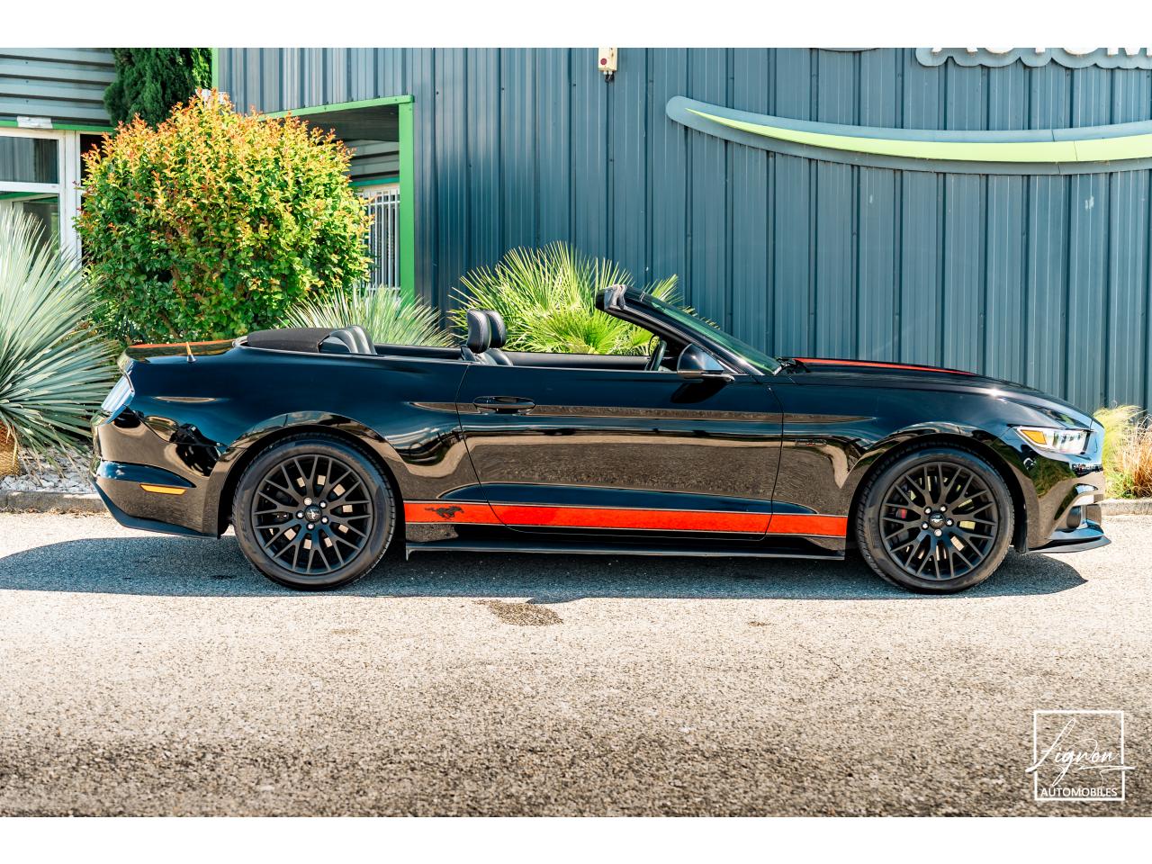 Photo FORD MUSTANG Cabriolet 5.0 V8 - BVA - 421  GT