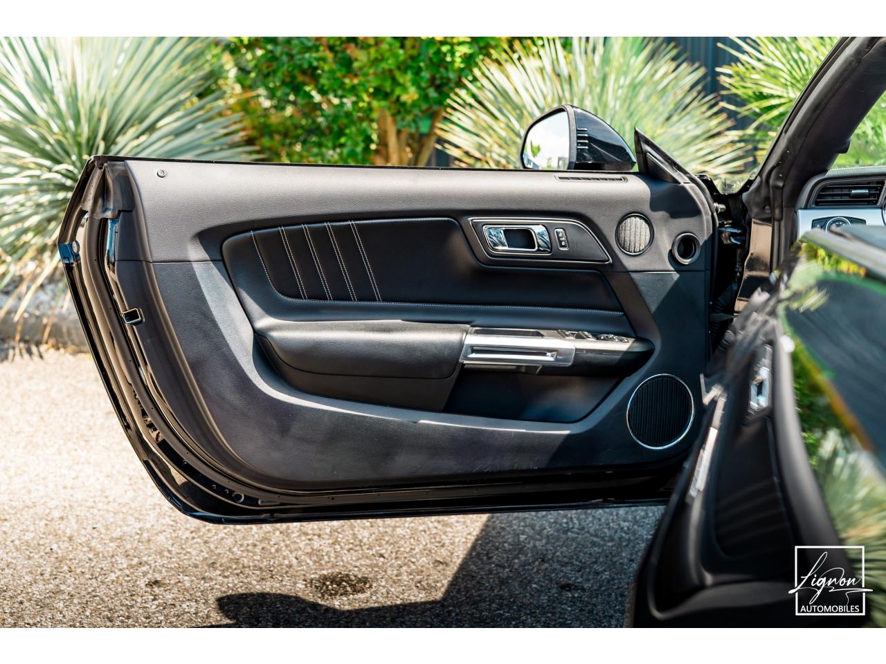 Photo FORD MUSTANG Cabriolet 5.0 V8 - BVA - 421  GT